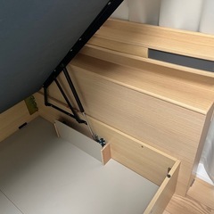 ダブル　ベッドフレームの画像