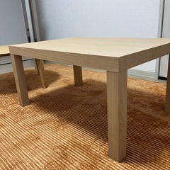 小さめテーブルの画像