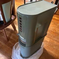 タッパー    米びつの画像