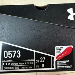 【決まりました
】UNDER ARMOUR メンズスニーカー27センチの画像
