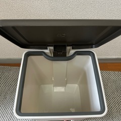 ゴミ箱(小)の画像