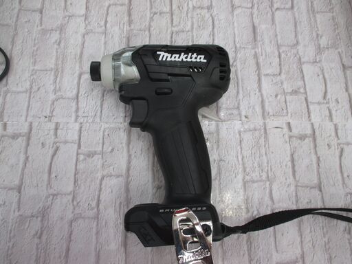 マキタ　TD111DSMXB インパクトレンチ 未使用品【ハンズクラフト宜野湾店】