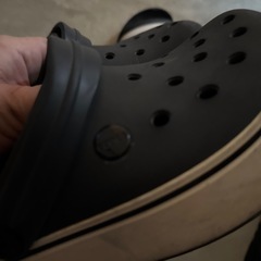 厚底クロックス 黒の画像