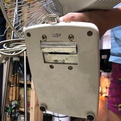 壁がけ扇風機の画像