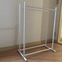 押入れ収納　ハンガーラックの画像