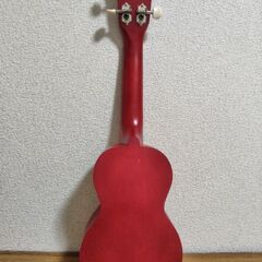 MAHALOのウクレレ　赤色　ソフトケース付の画像