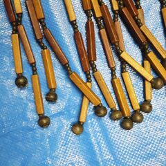 2588 特大珠ののれん　木ののれん　中古品　幅85×長さ約136㎝　ウッドビーズ　手渡し可能の画像