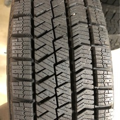 (お取引き中)スタットレスタイヤの画像