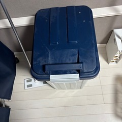 ゴミ箱の画像