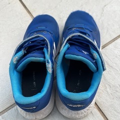 adidas 【17.0】の画像