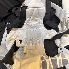 ニンナナンナ サット フィット 4ウェイ 中古の画像