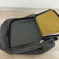 ［値下げ］キャスター付きバッグ　旅行　トラベル　ストライプ　グレーの画像