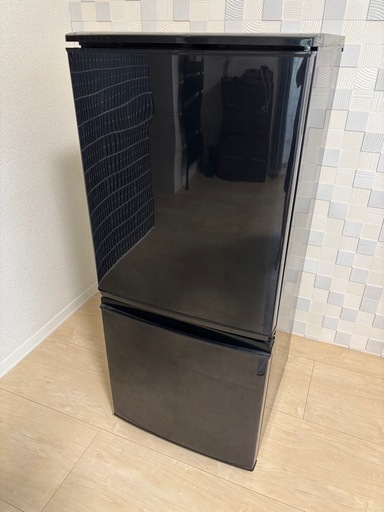 SHARP 冷蔵庫137L 2015年式 両開き変更可能