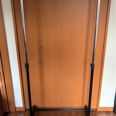 ハンガーラックの画像