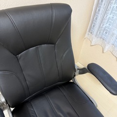 パソコンチェア ゲーミングチェア 介護チェア 
ゆらゆらリクライニングの画像
