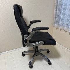 パソコンチェア ゲーミングチェア 介護チェア 
ゆらゆらリクライニングの画像