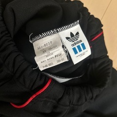 adidas　の画像