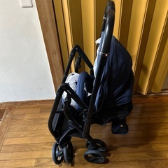 アップリカベビーカーの画像