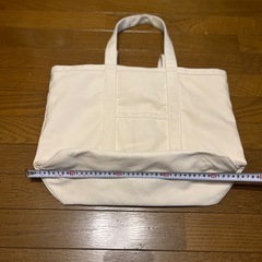 UNIQLOトートバッグの画像