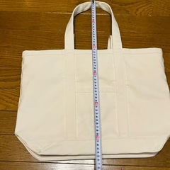 UNIQLOトートバッグの画像