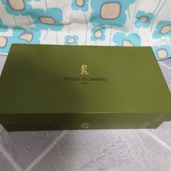 新品箱入り【①ロベルタディカメリーノ／ペアカップ＆ソーサー】の画像