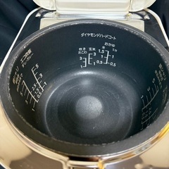 パナソニック 炊飯器 SR-HX104 の画像