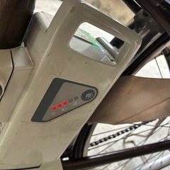 電動アシスト自転車　チャイルドシート➕ヘルメット付きの画像