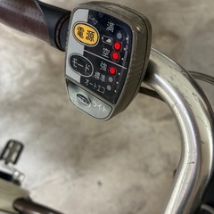 電動アシスト自転車　チャイルドシート➕ヘルメット付きの画像