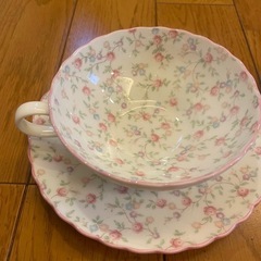ノリタケ　ティーカップセットの画像