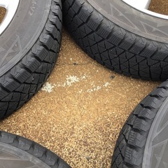 トヨタ純正 225/60R18 アルミホイール付スタッドレスタイヤ4本セットの画像