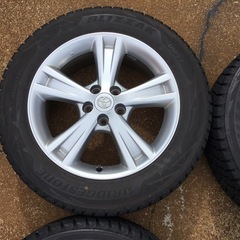 トヨタ純正 225/60R18 アルミホイール付スタッドレスタイヤ4本セットの画像