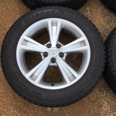 トヨタ純正 225/60R18 アルミホイール付スタッドレスタイヤ4本セットの画像