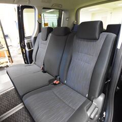 【オリジナル信用回復ローン対応可能　走行7万キロ台　最短１０日納車　車検整備付き】H23年式　トヨタノアSi　ＥＴＣ　ナビ　ワンセグＴＶ　バックカメラ　両側スライドドア（左電動）パドルシフト　スマートキー　プッシュスタート　ＨＩＤヘッドライト　フォグランプ　車検整備付き　走行７万キロ台の画像