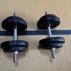 ベンチ、ダンベルセットの画像