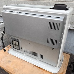 札幌市内配送可 燃焼確認済み 17年製 コロナ 煙突式石油ストーブ RVD-70BFS 木造18畳/コンクリート29畳の画像
