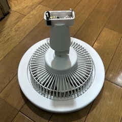 扇風機付き照明の画像