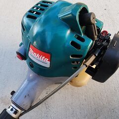 【中古】マキタ　makita　MEM201S　両手ハンドル　エンジン式　肩掛式　刈払機【ハンズクラフト熊本けやき通り店】【店頭取引限定】の画像
