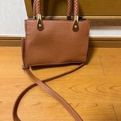 クロコダイル風ショルダーバッグの画像