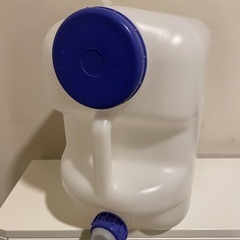 水タンク　20L  ホース付き　アウトドア　防災の画像