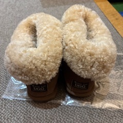 UGGショートブーツの画像