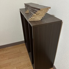  稼働式本棚の画像