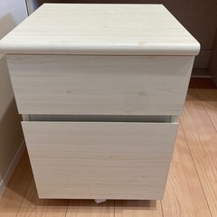 木製 学習机とサイドワゴンのセットの画像