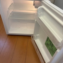 2023年製Comfee' 冷蔵庫 2ドア 90Lの画像