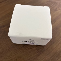 【新品未使用】ベビークリームの画像