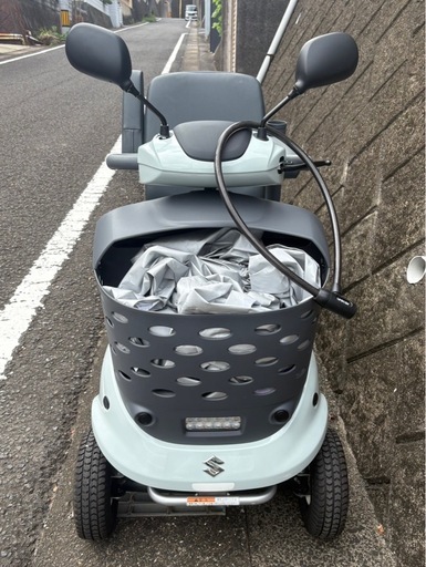 7月購入ほぼ新品セニアカー走行20km 2025年7月購入ほぼ新品セニアカー走行20km