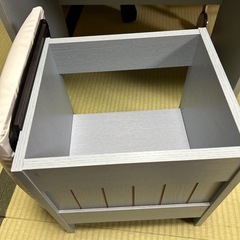 小さめのドレッサーの画像