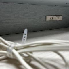 小さめのドレッサーの画像