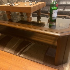 美品 ガラス天板ローテーブル（高級感あり・搬送しやすい） の画像