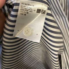 【予備ボタン付】ユニクロ ストライプシャツの画像