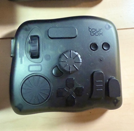 【決まりました
】TourBox Elite 左手デバイス